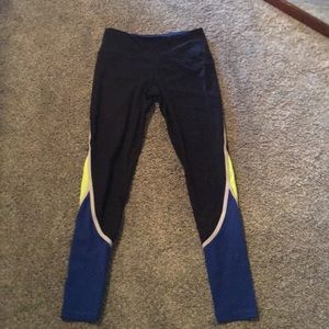 Victoria Secret Knock Out Leggings